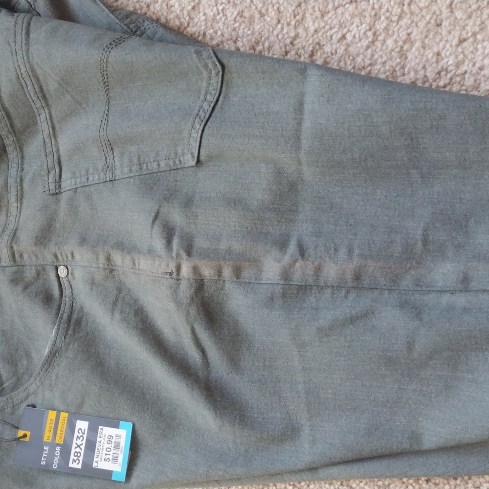 Pants - Picture 8 of 9